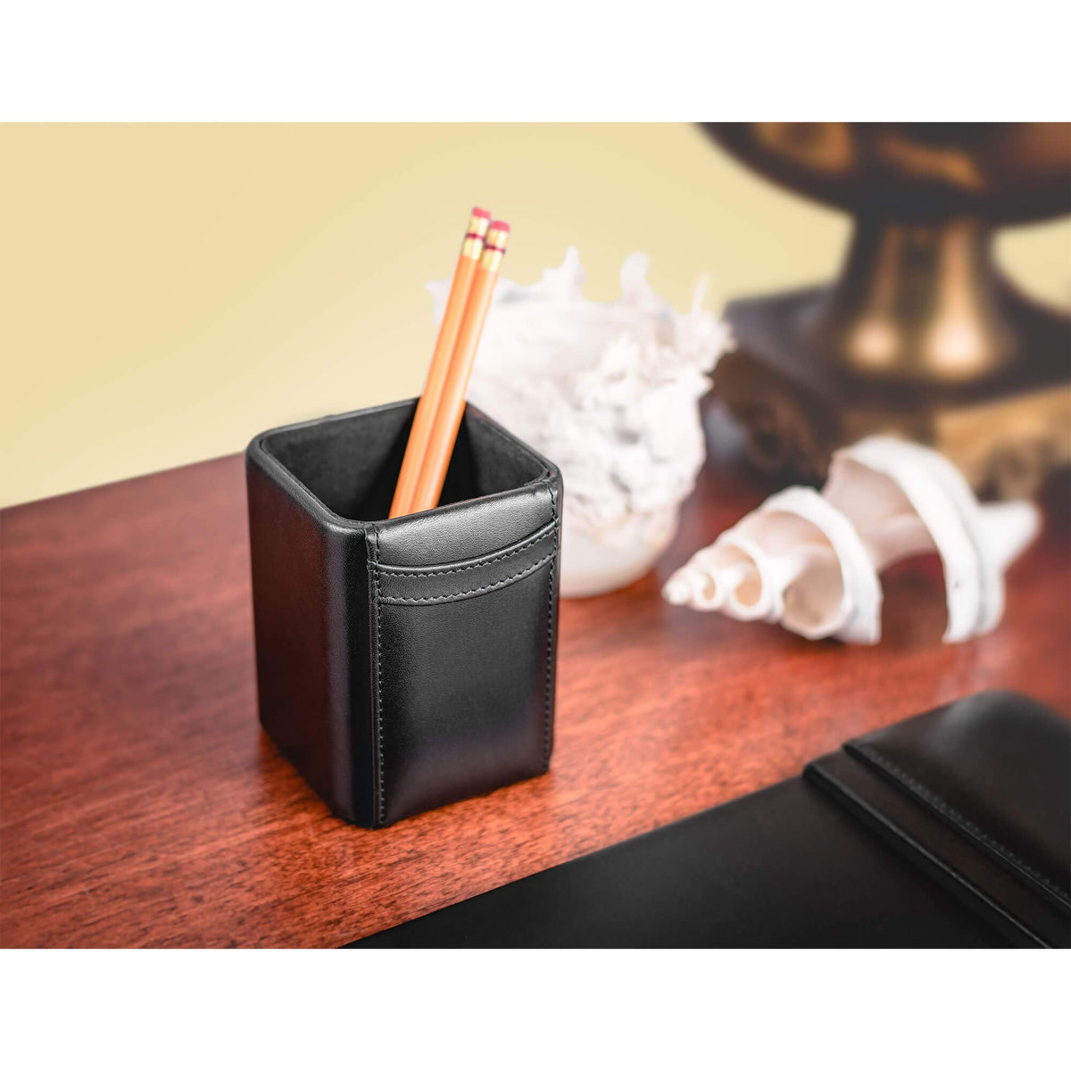 Dacasso Black Leather Pencil Cup